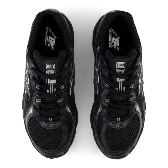 New Balance 740